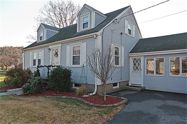 32 Mayflower Road Woburn, MA 01801 - Photo 29 of 30 Gallery Image 29