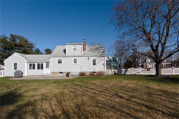 32 Mayflower Road Woburn, MA 01801 - Photo 30 of 30 Gallery Image 30