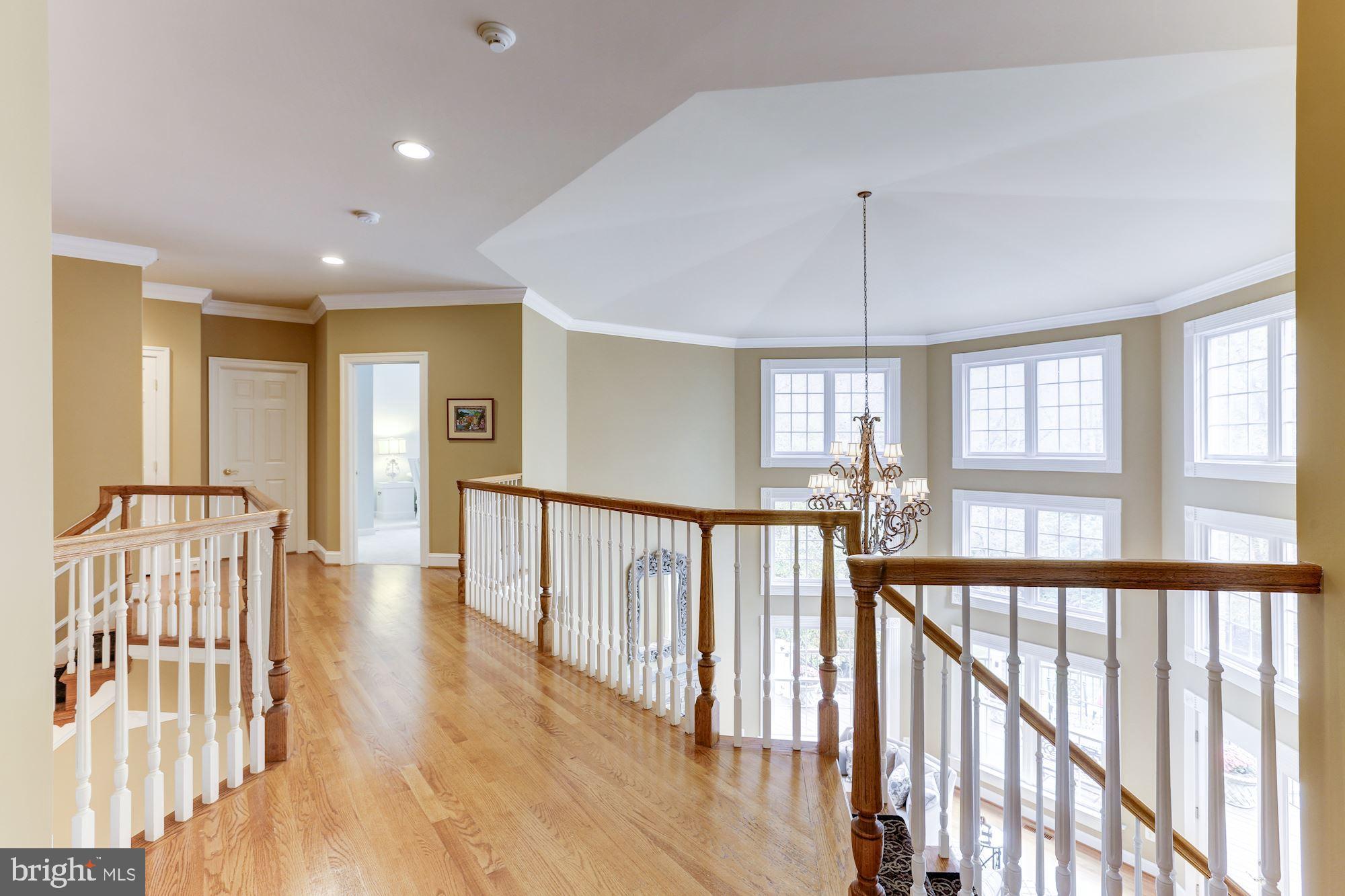 451 Walker Road Great Falls, VA 22066 - Photo 28 of 57 Gallery Image 28