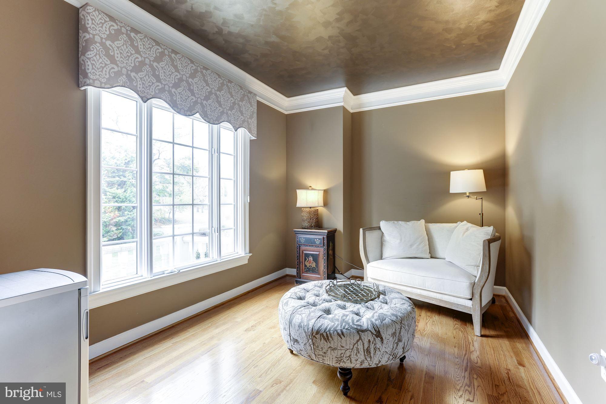 451 Walker Road Great Falls, VA 22066 - Photo 30 of 57 Gallery Image 30