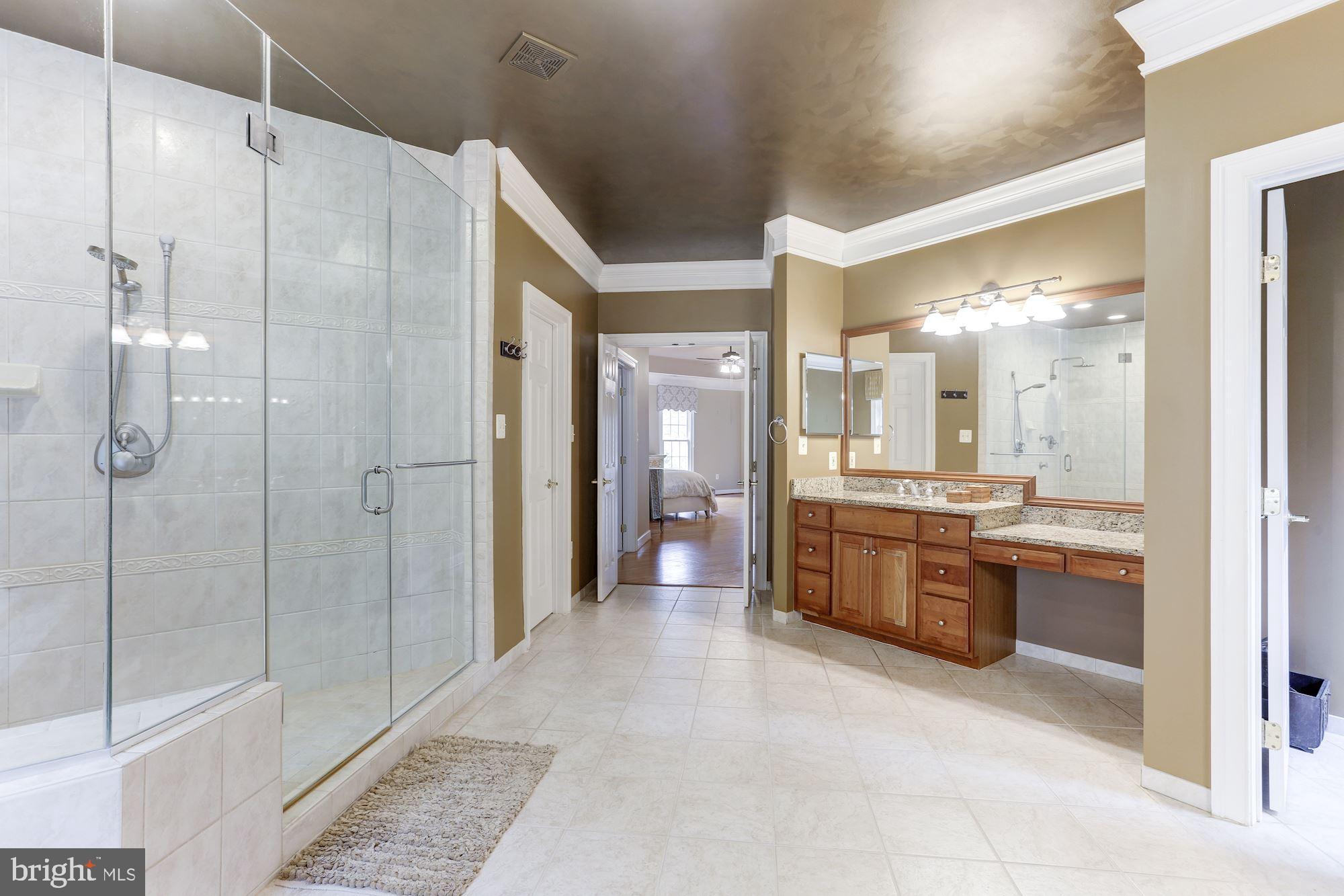 451 Walker Road Great Falls, VA 22066 - Photo 32 of 57 Gallery Image 32