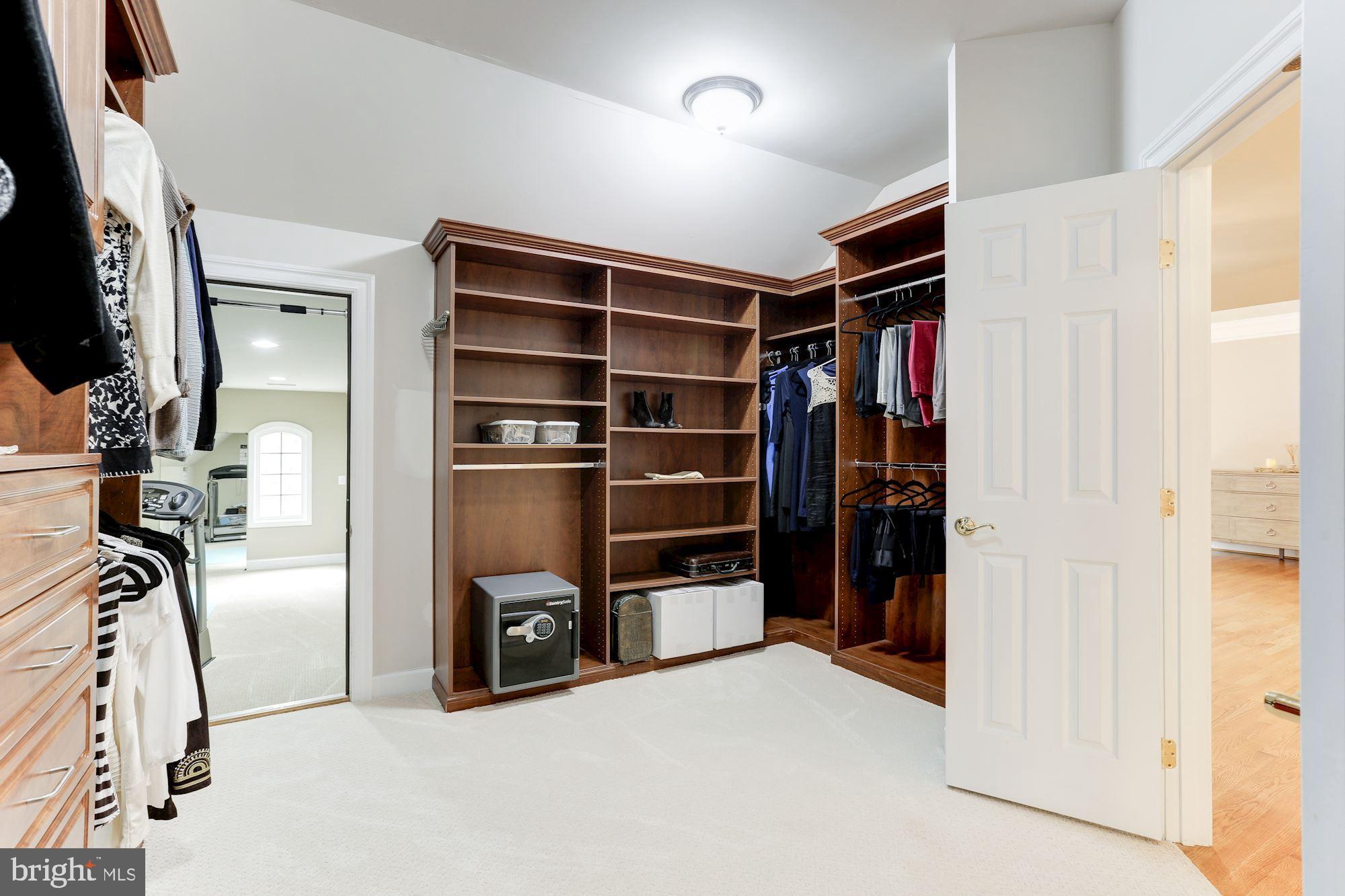 451 Walker Road Great Falls, VA 22066 - Photo 33 of 57 Gallery Image 33