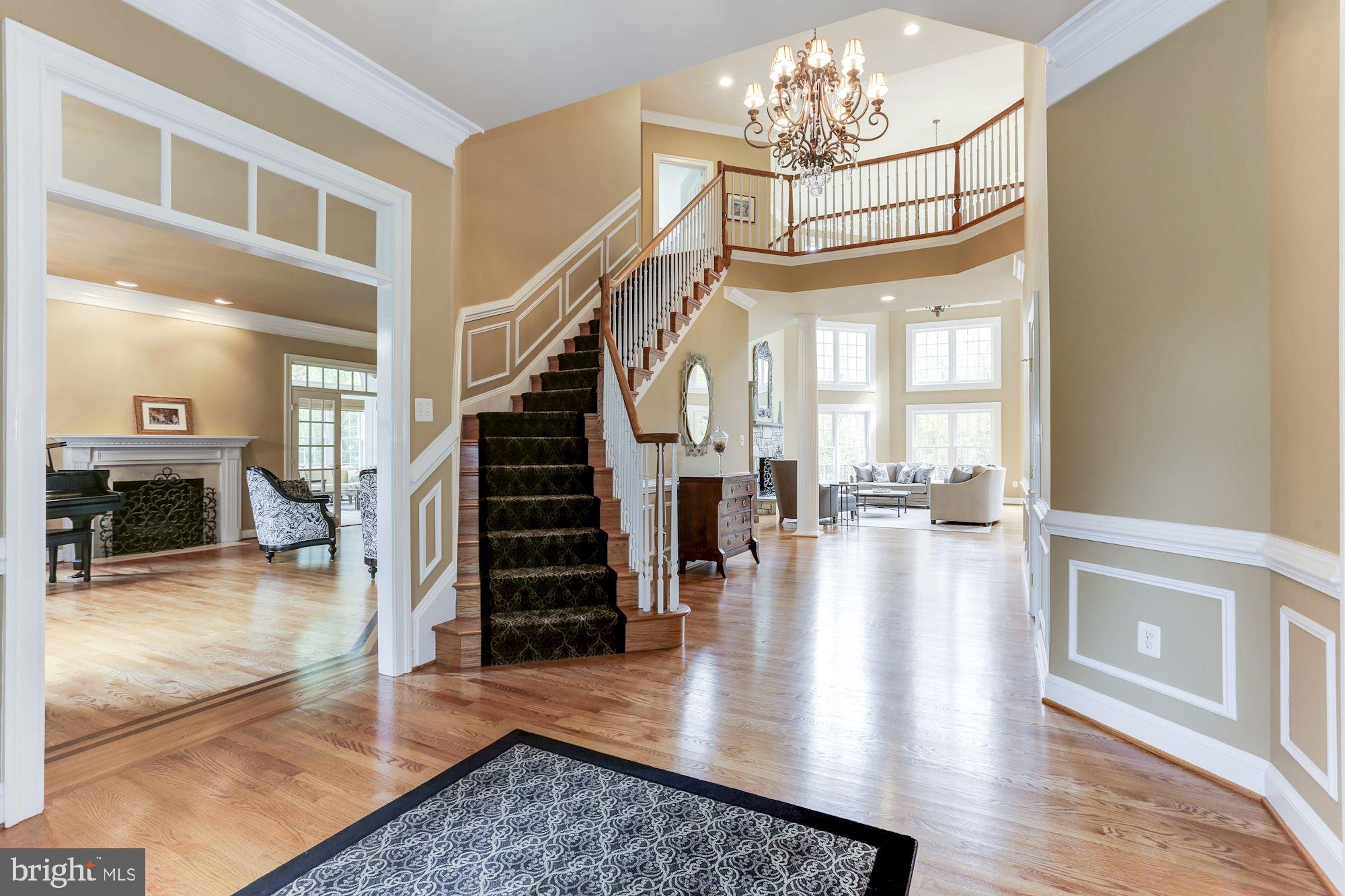451 Walker Road Great Falls, VA 22066 - Photo 10 of 57 Gallery Image 10