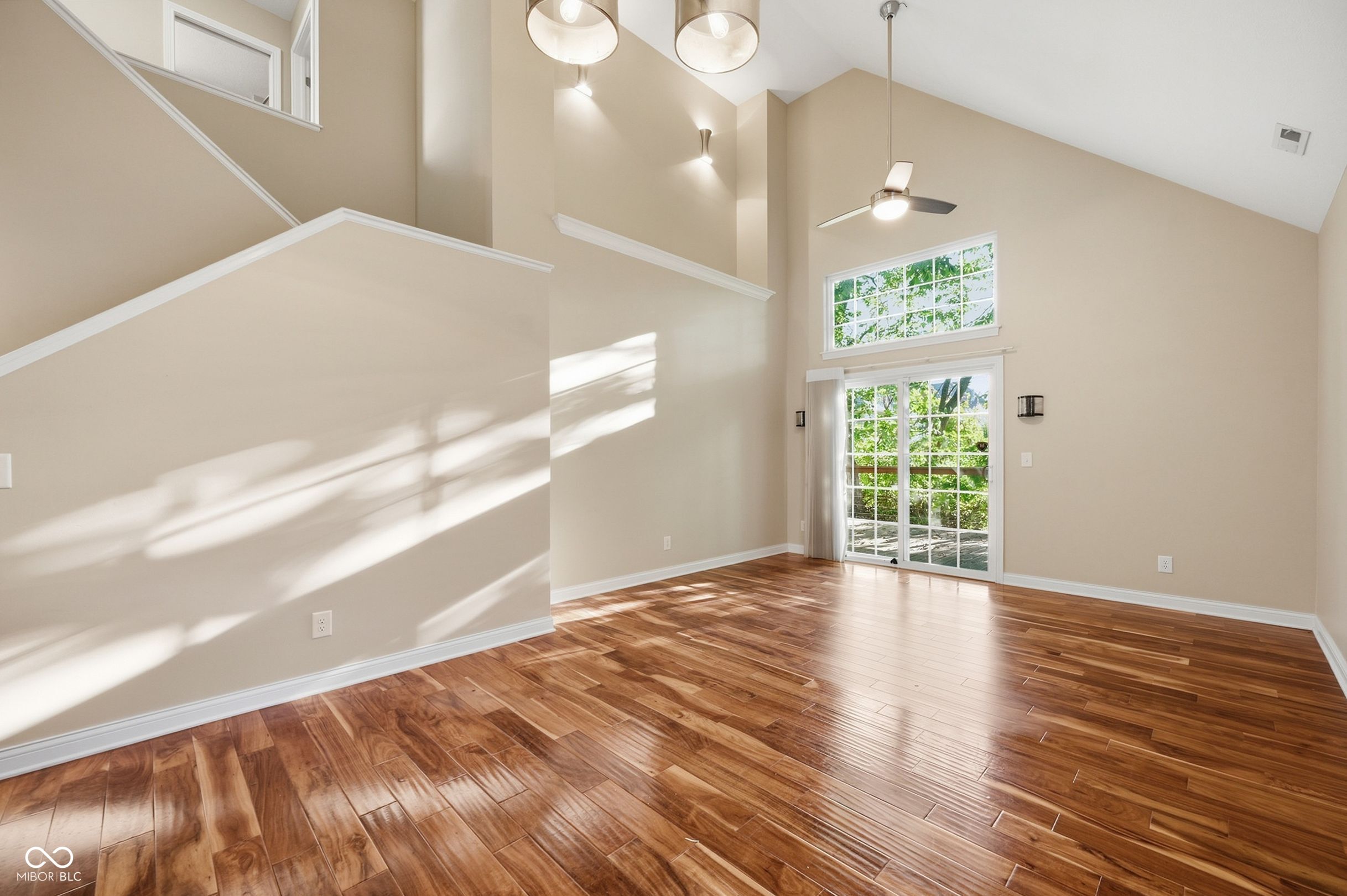 2743 Rylee Court Greenwood, IN 46143 - Photo 4 of 32 Gallery Image 4