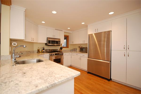 7 Lexington Avenue Lexington, MA 02421 - Photo 11 of 30