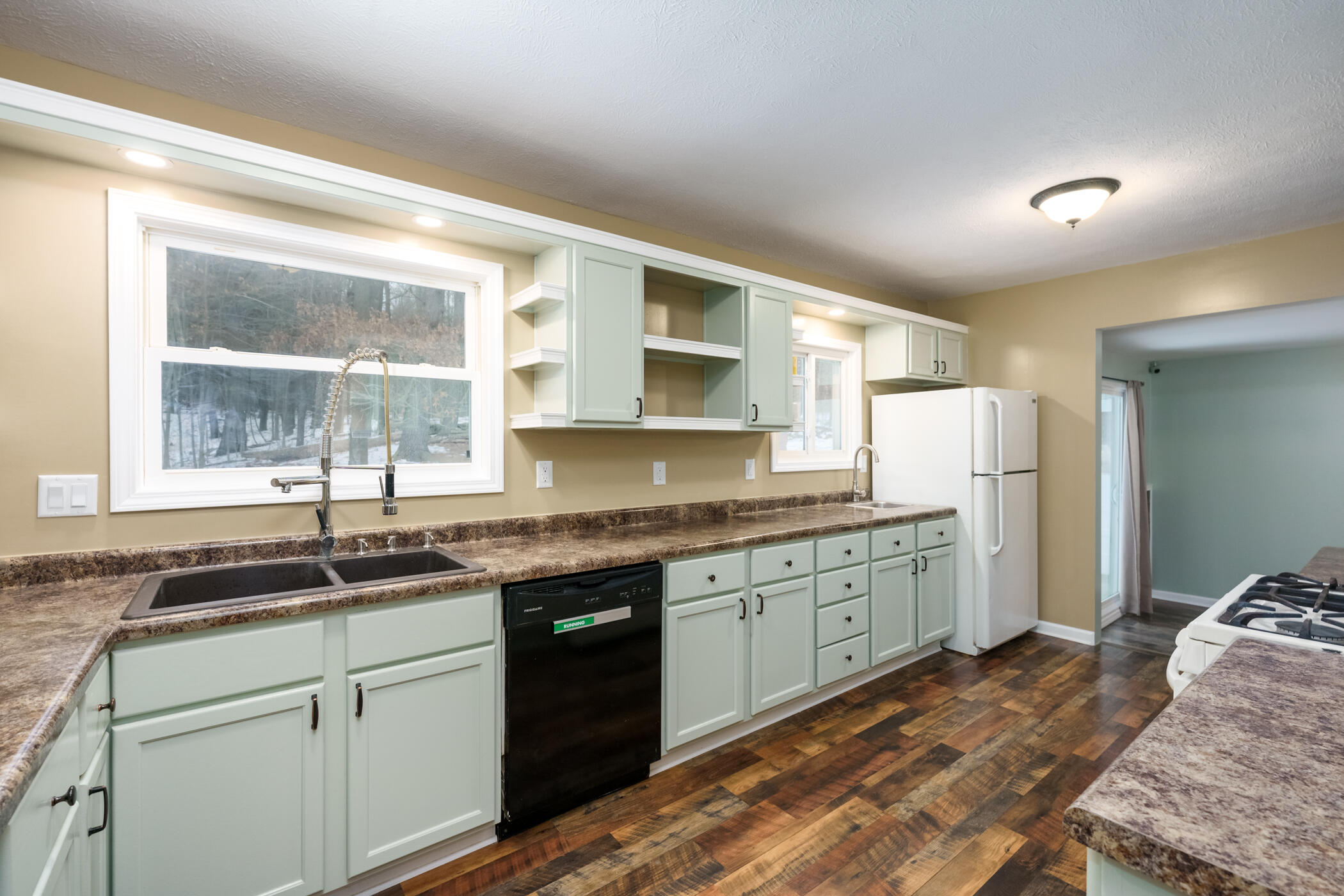 2463 Hamilton Road Battle Creek, MI 49017 - Photo 13 of 40 Hamilton_Rd_2463_BattleCreek_49017-12