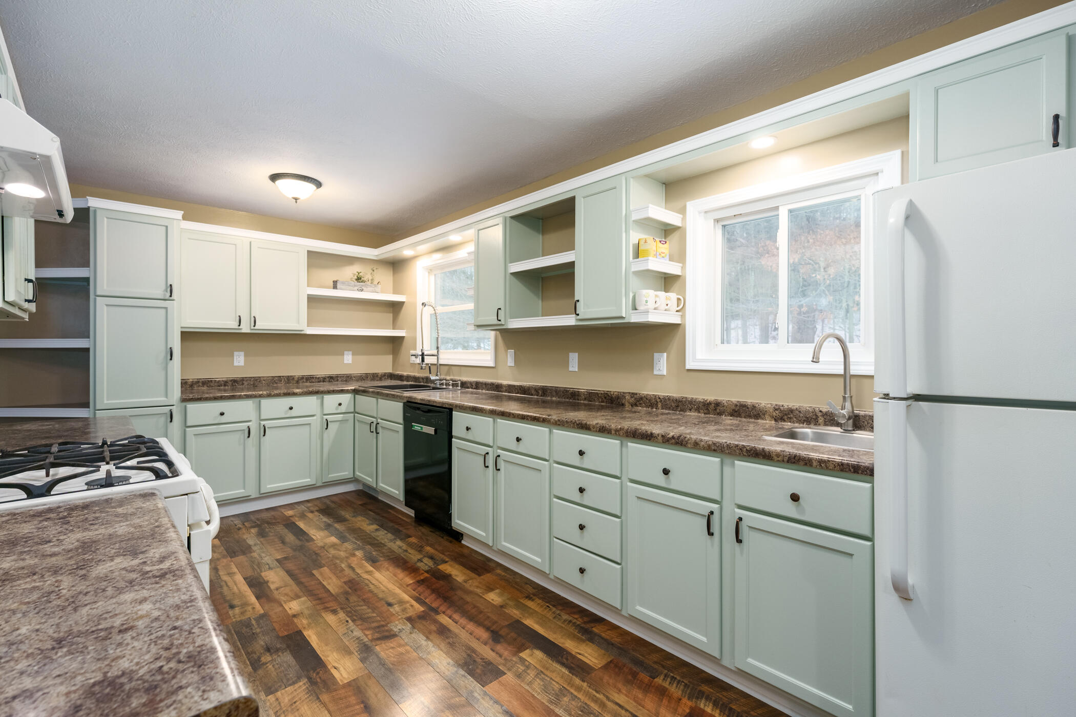 2463 Hamilton Road Battle Creek, MI 49017 - Photo 10 of 40 Hamilton_Rd_2463_BattleCreek_49017-9