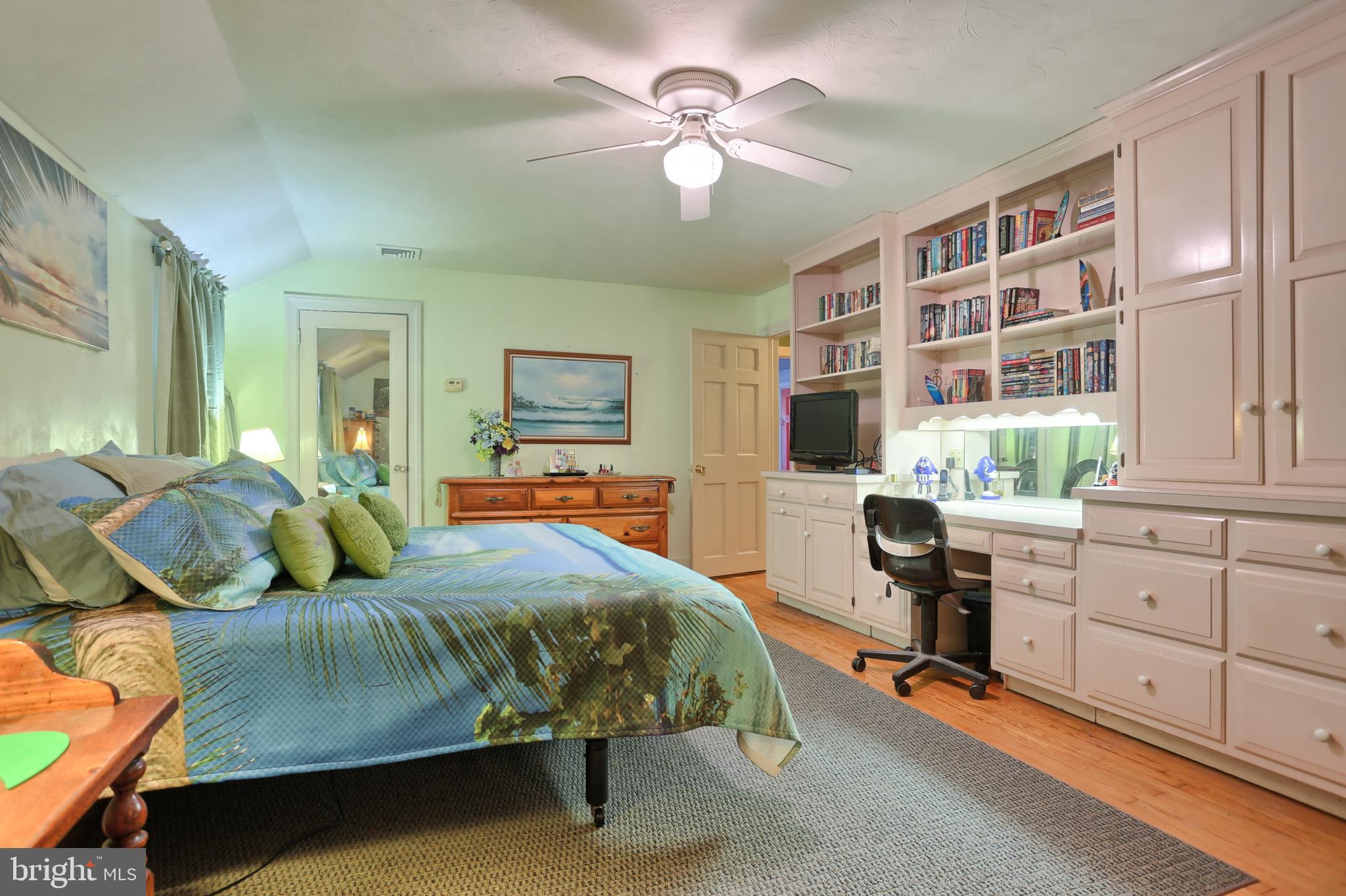 1001 Quentin Road Lebanon, PA 17042 - Photo 21 of 34 Master bedroom (view 2)