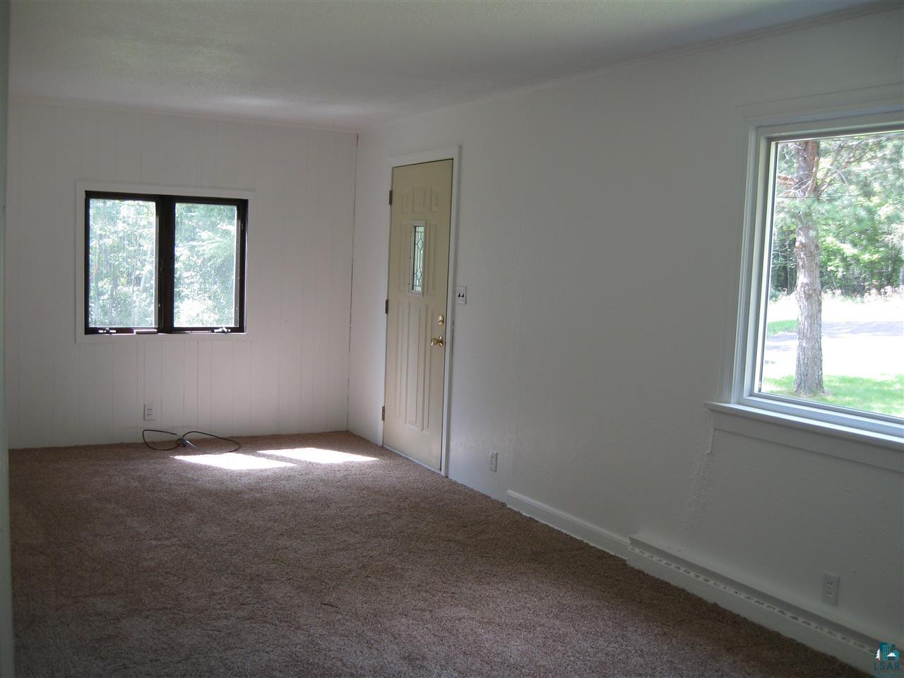 324 Howard Gnesen Road Duluth, MN 55811 - Photo 7 of 16 living room