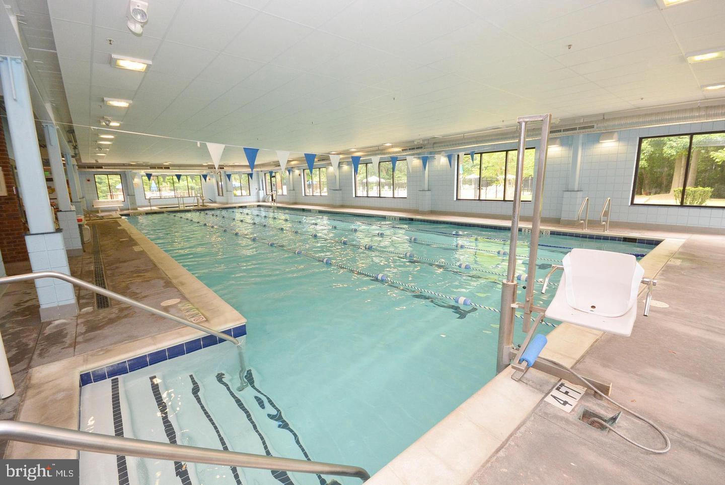 930 Astern Way, Unit 511 Annapolis, MD 21401 - Photo 24 of 27 a view of a living room and dining room