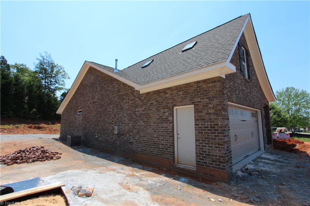6257 Armsburg Road Clemmons, NC 27012 - Photo 6 of 26 Gallery Image 6