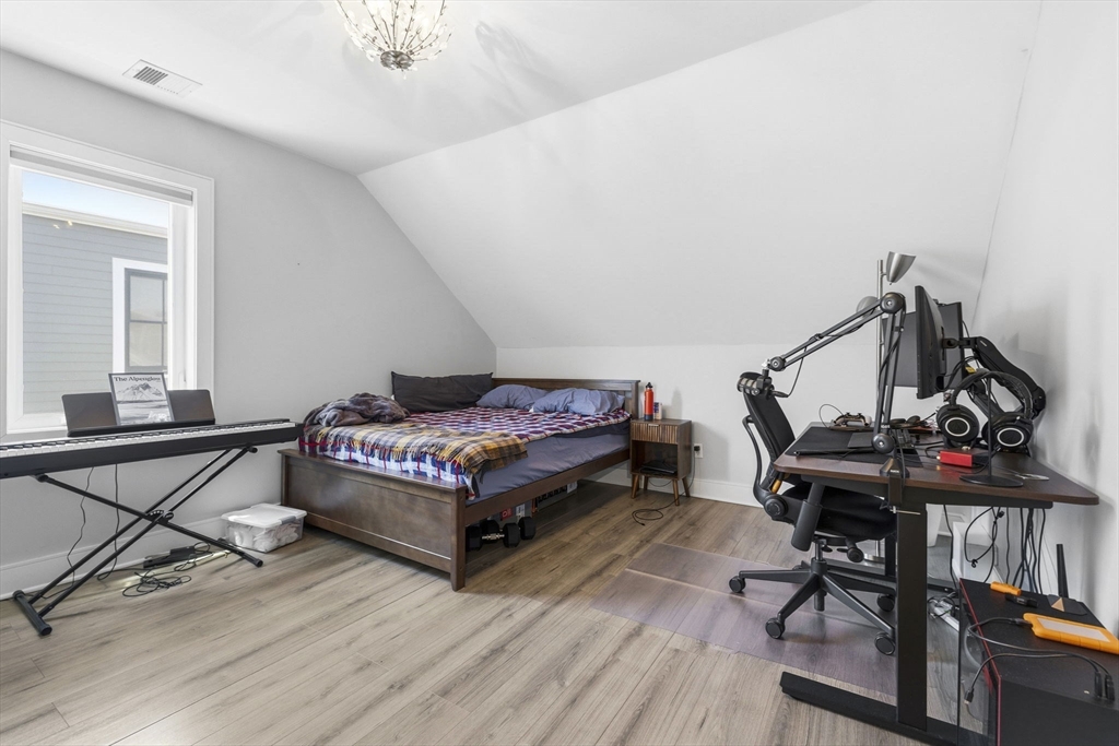 169 West 9th Street, Unit SF Boston, MA 02127 - Photo 17 of 24