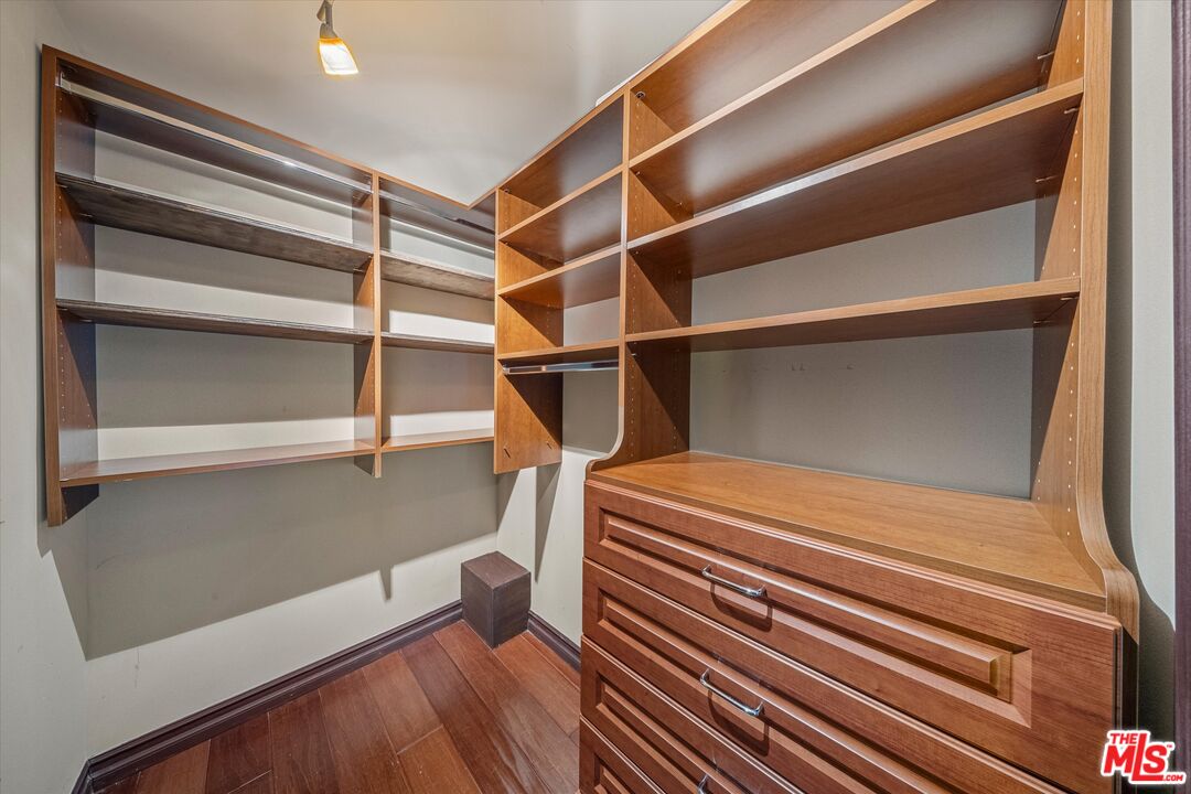 7223 Sycamore Trail Los Angeles, CA 90068 - Photo 23 of 62