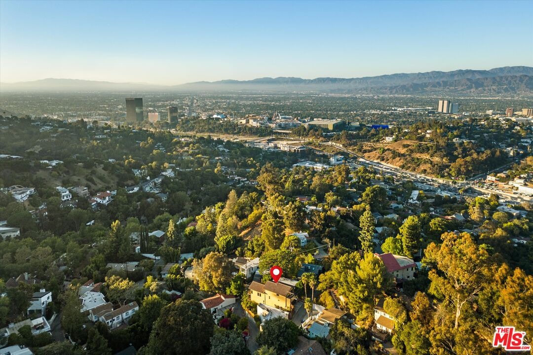 7223 Sycamore Trail Los Angeles, CA 90068 - Photo 53 of 62 a view of city and mountain