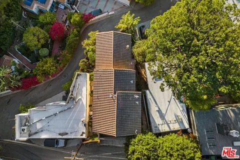 $1,799,999 | 7223 Sycamore Trail, Los Angeles, CA 90068