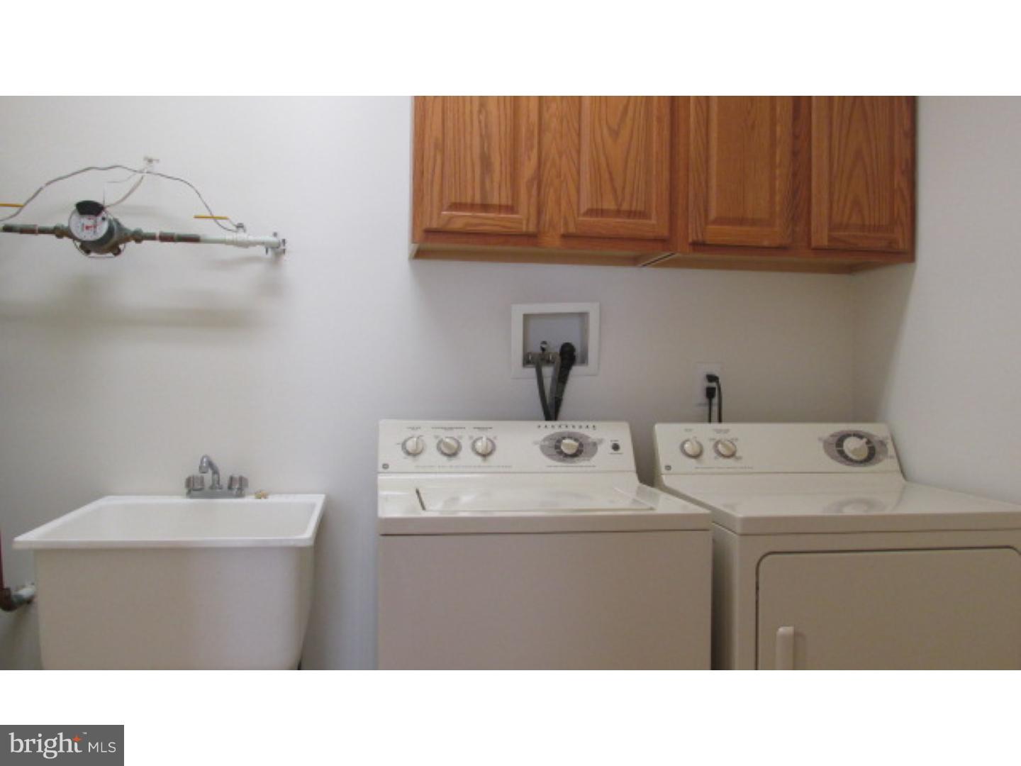 81 Mayfair Road Southampton, NJ 08088 - Photo 21 of 24 Laundry Room