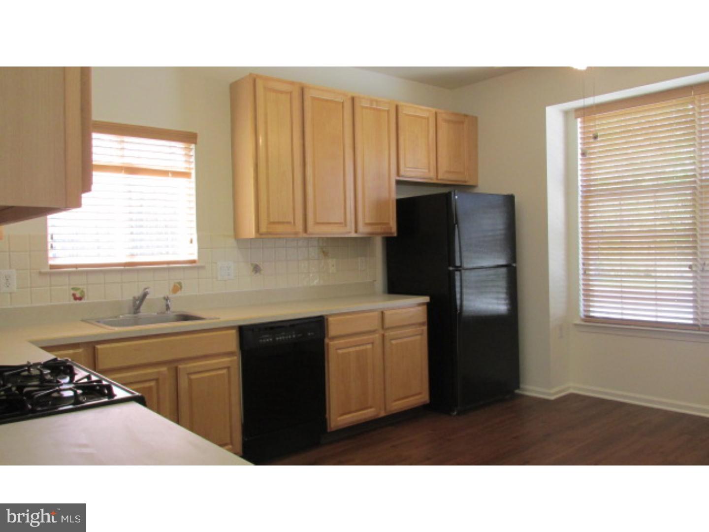 81 Mayfair Road Southampton, NJ 08088 - Photo 5 of 24 Kitchen