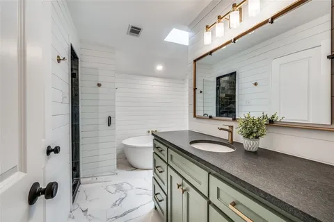 $435,000 | 4302 Kingswick Drive, Arlington, TX 76016
