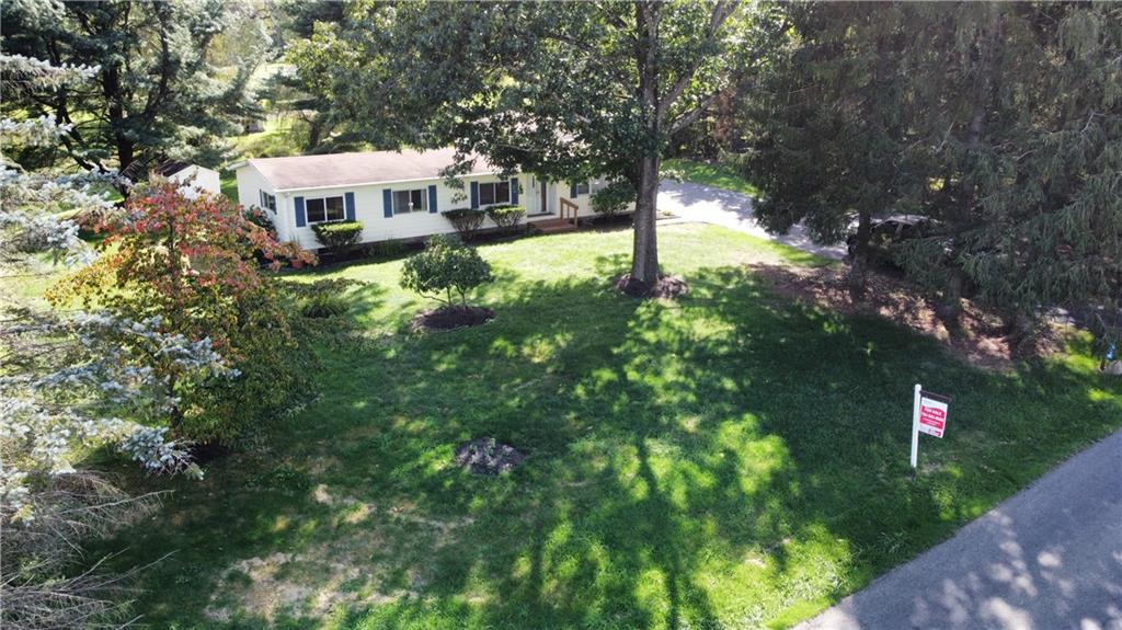 304 Leslie Road Valencia, PA 16059 - Photo 3 of 23 Gallery Image 3