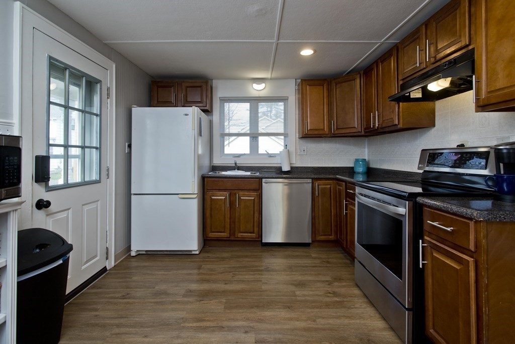 96 Labelle Street West Springfield, MA 01089 - Photo 13 of 35 Gallery Image 13