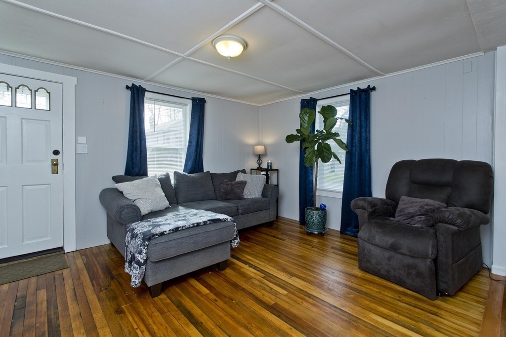 96 Labelle Street West Springfield, MA 01089 - Photo 10 of 35 Gallery Image 10