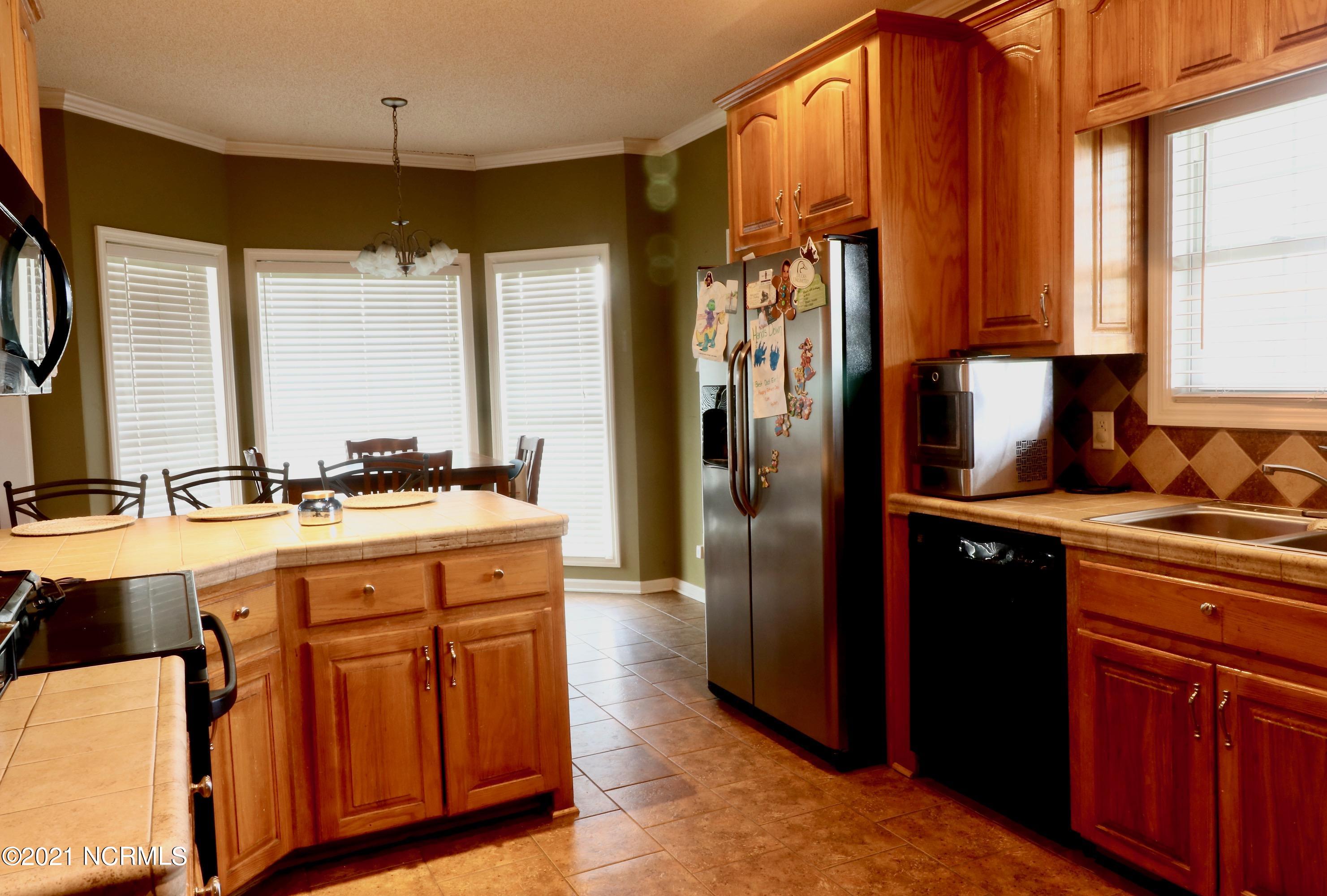 10268 Peacock Road Chadbourn, NC 28431 - Photo 15 of 27 kitchenbreak