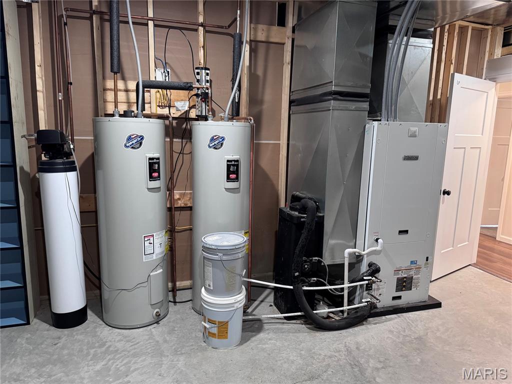 817 Wilson Road Elsberry, MO 63343 - Photo 11 of 41