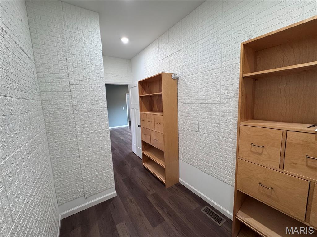 817 Wilson Road Elsberry, MO 63343 - Photo 23 of 41