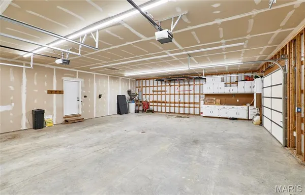 $499,900 | 817 Wilson Road, Elsberry, MO 63343