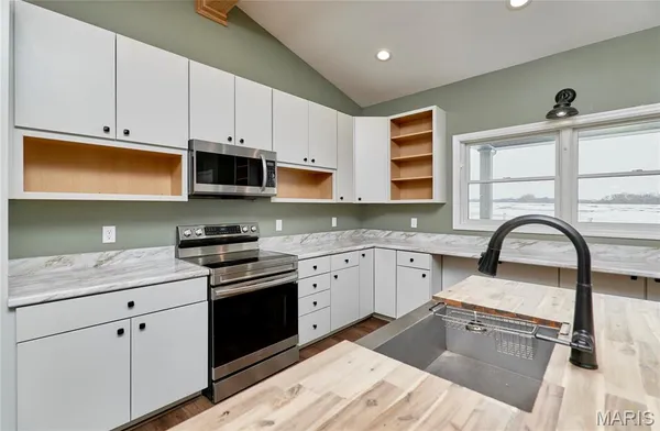 $499,900 | 817 Wilson Road, Elsberry, MO 63343