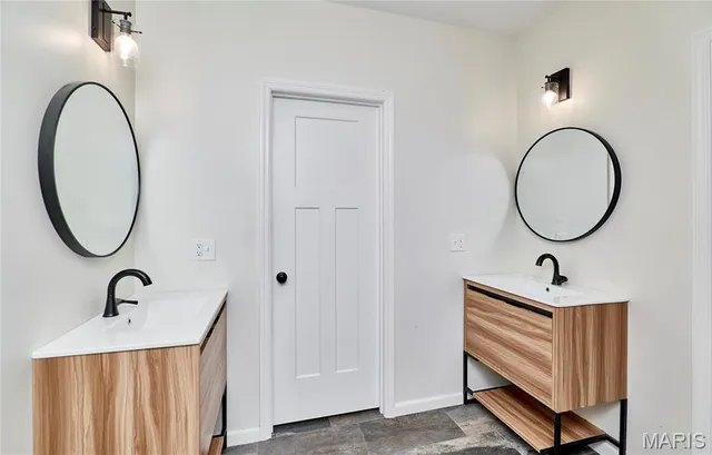 $499,900 | 817 Wilson Road, Elsberry, MO 63343