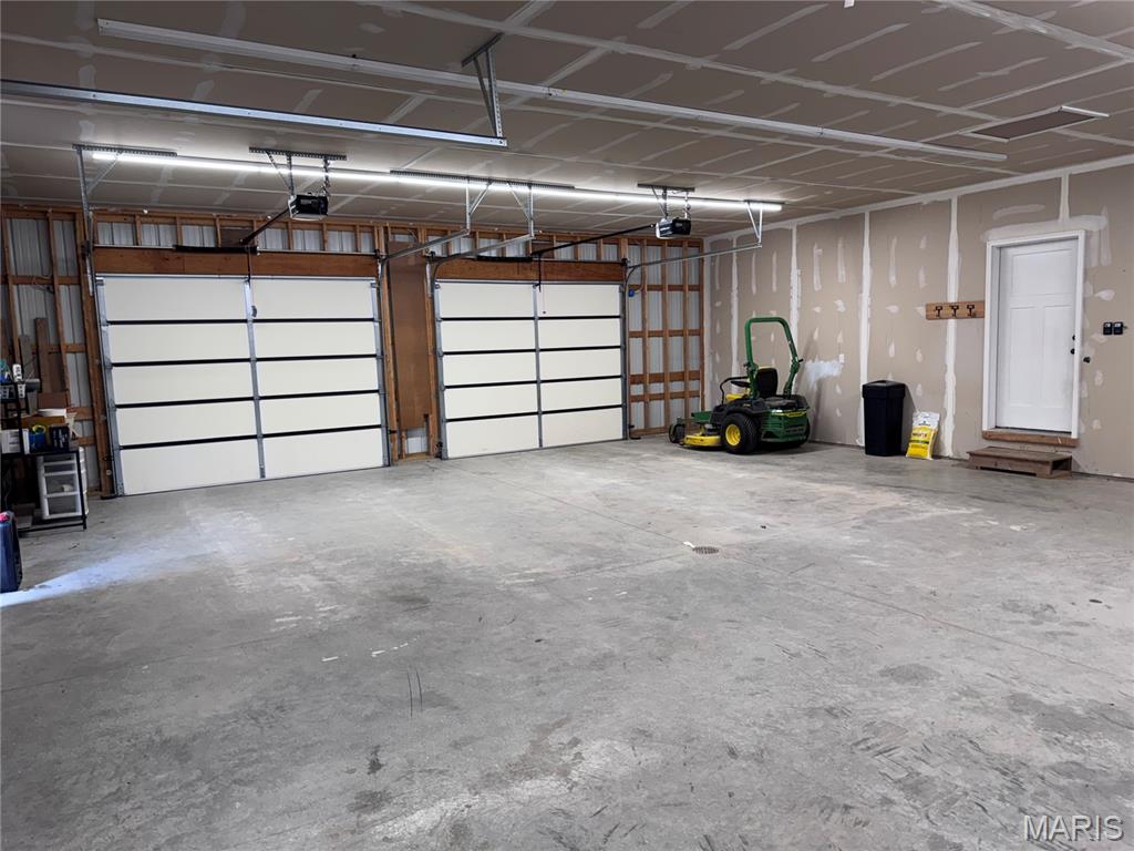 817 Wilson Road Elsberry, MO 63343 - Photo 9 of 41