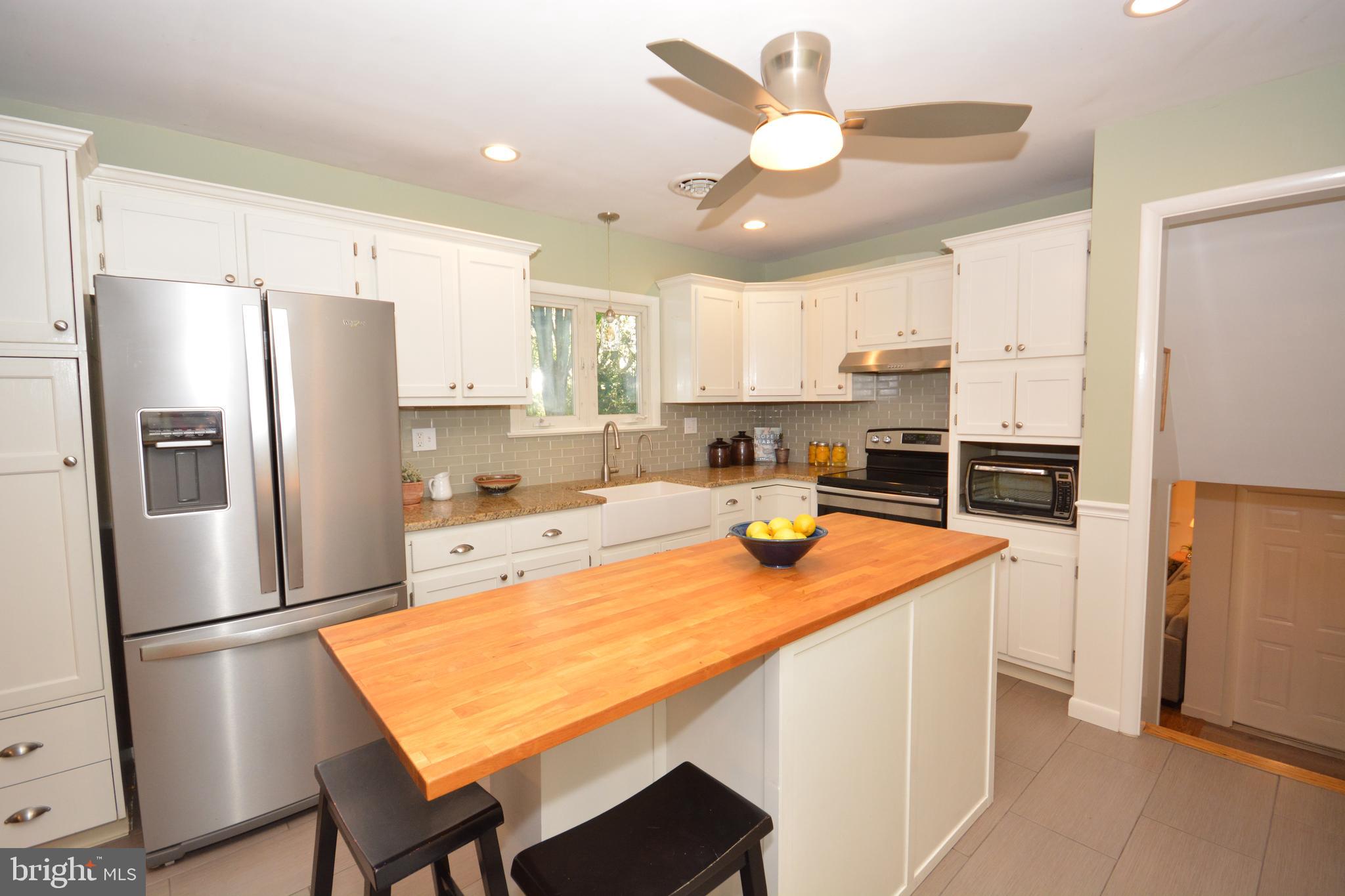 19 Wolf Road Akron, PA 17501 - Photo 20 of 42 Kitchen