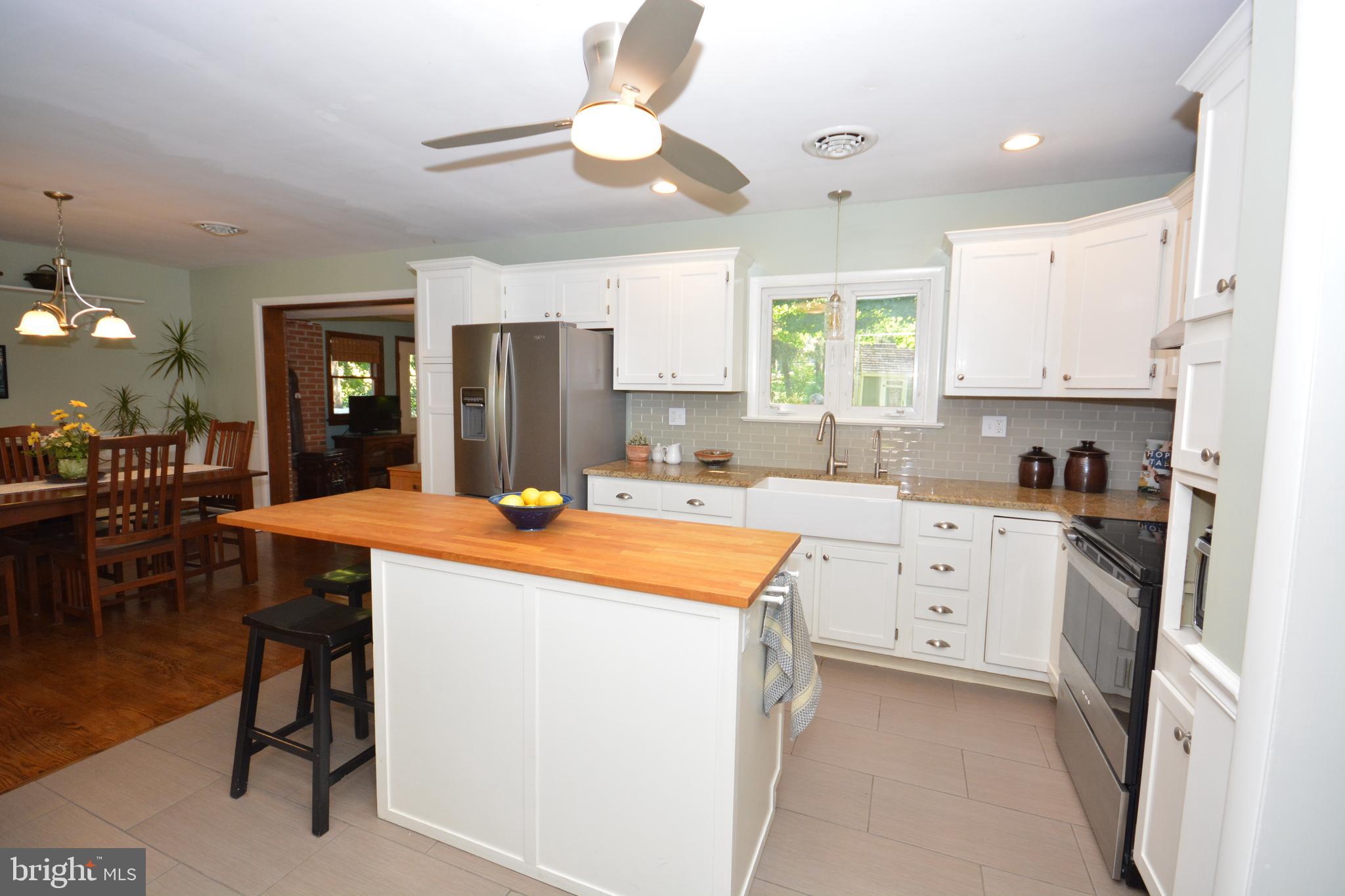19 Wolf Road Akron, PA 17501 - Photo 21 of 42 Kitchen