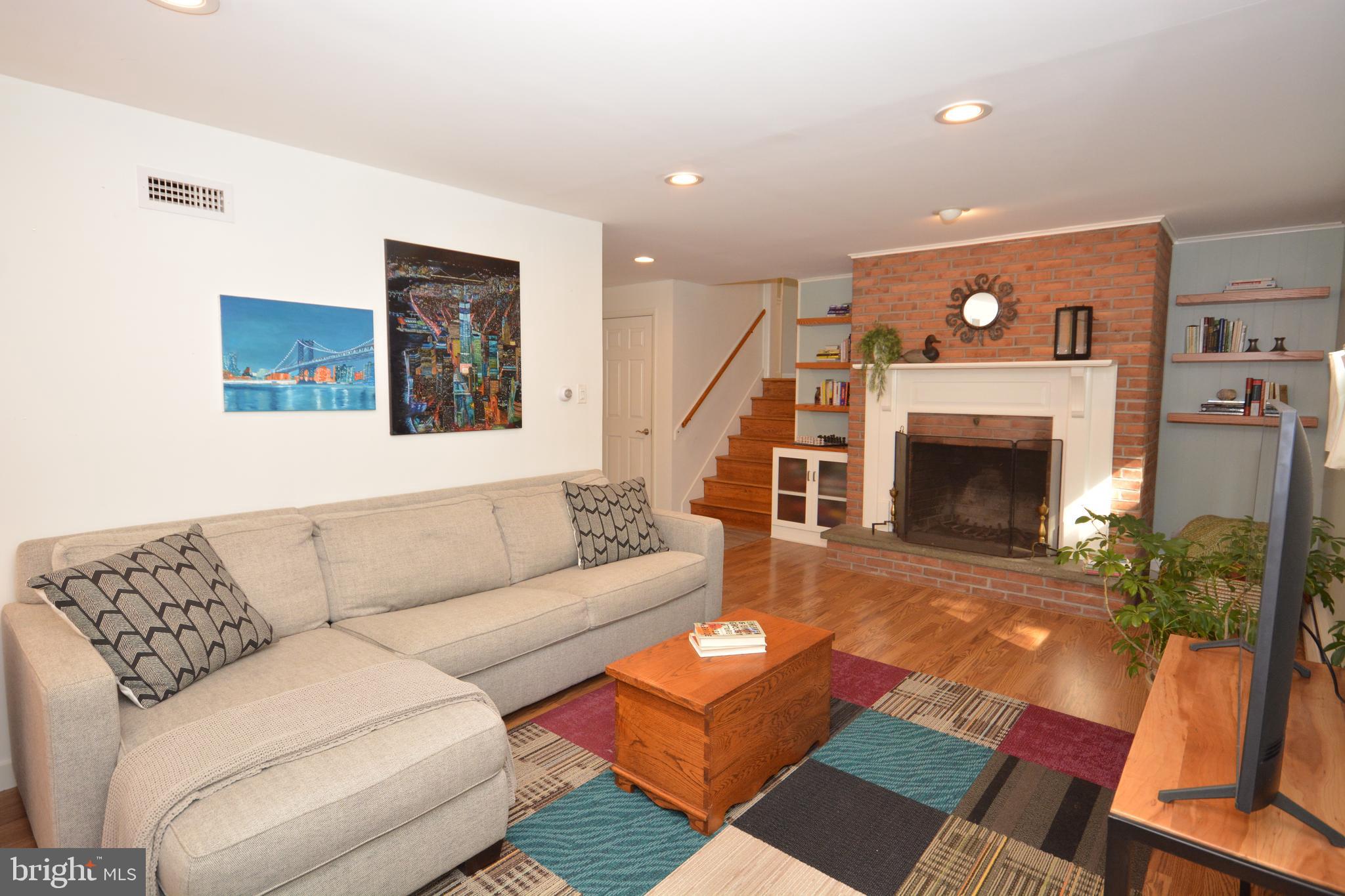 19 Wolf Road Akron, PA 17501 - Photo 23 of 42 Family Room