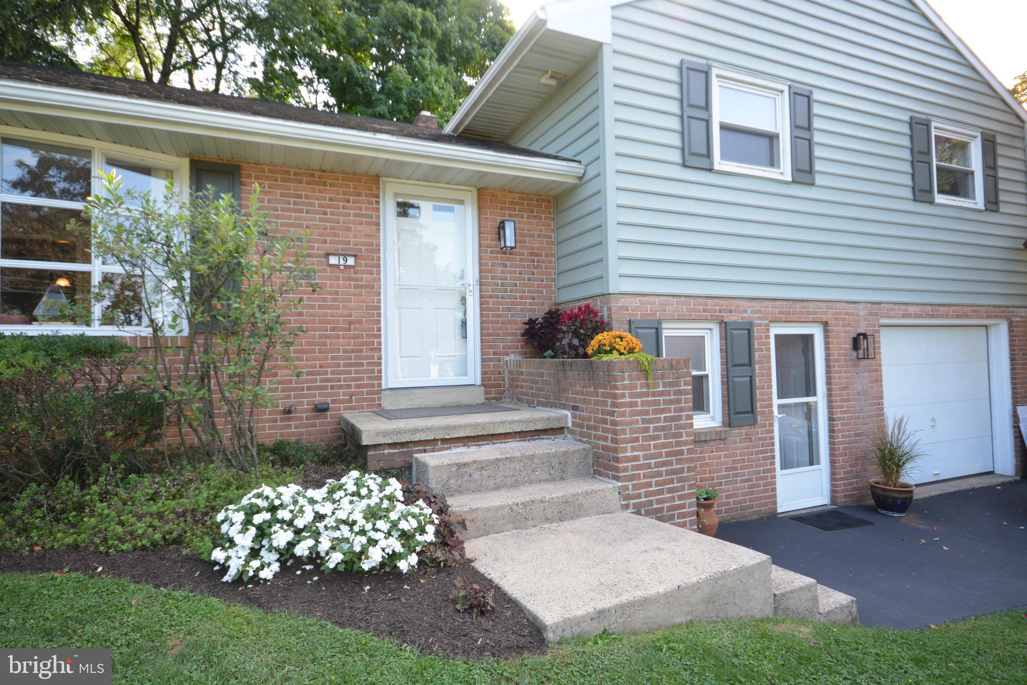 19 Wolf Road Akron, PA 17501 - Photo 32 of 42 Front Porch