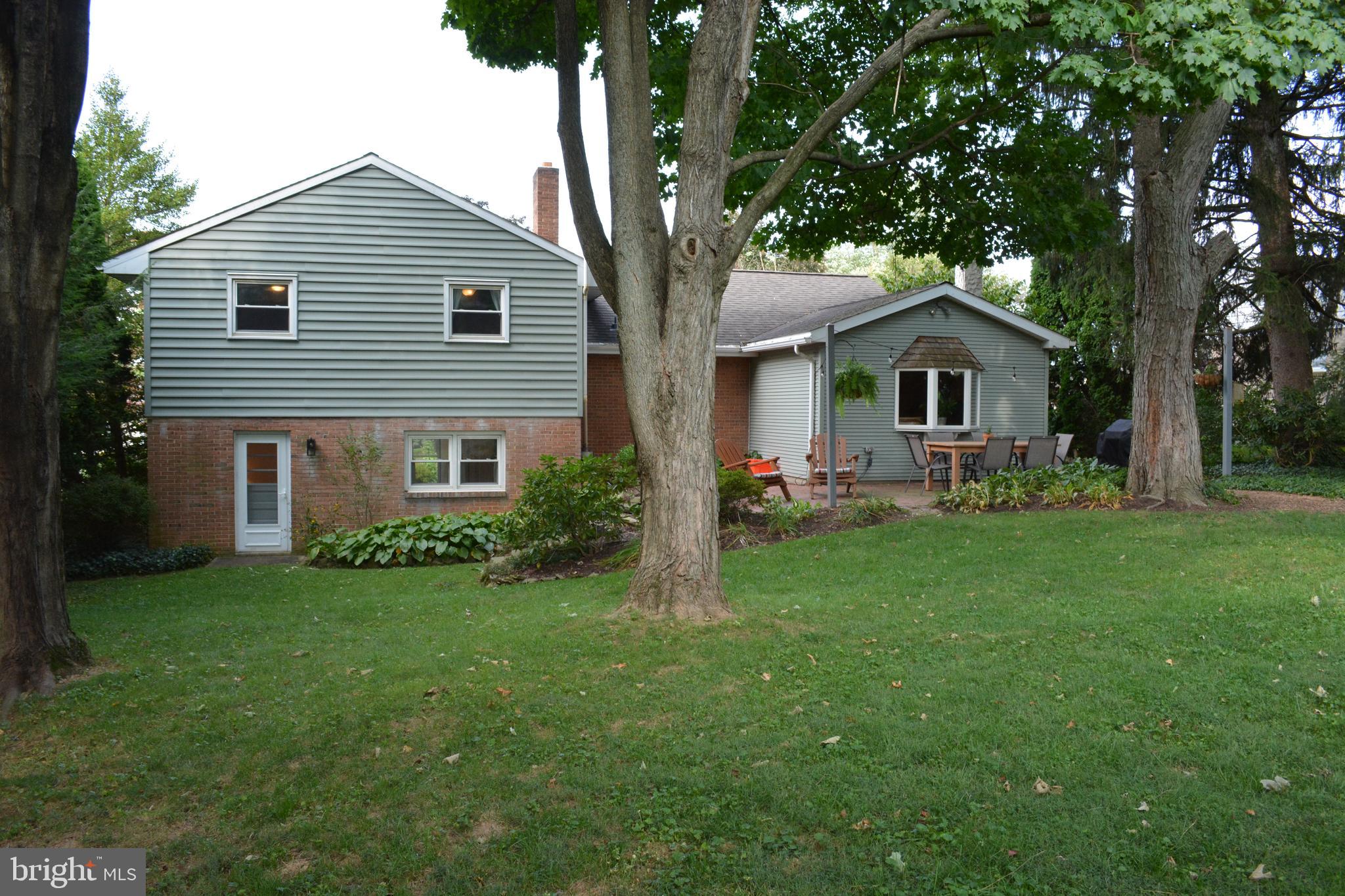19 Wolf Road Akron, PA 17501 - Photo 38 of 42 Rear View