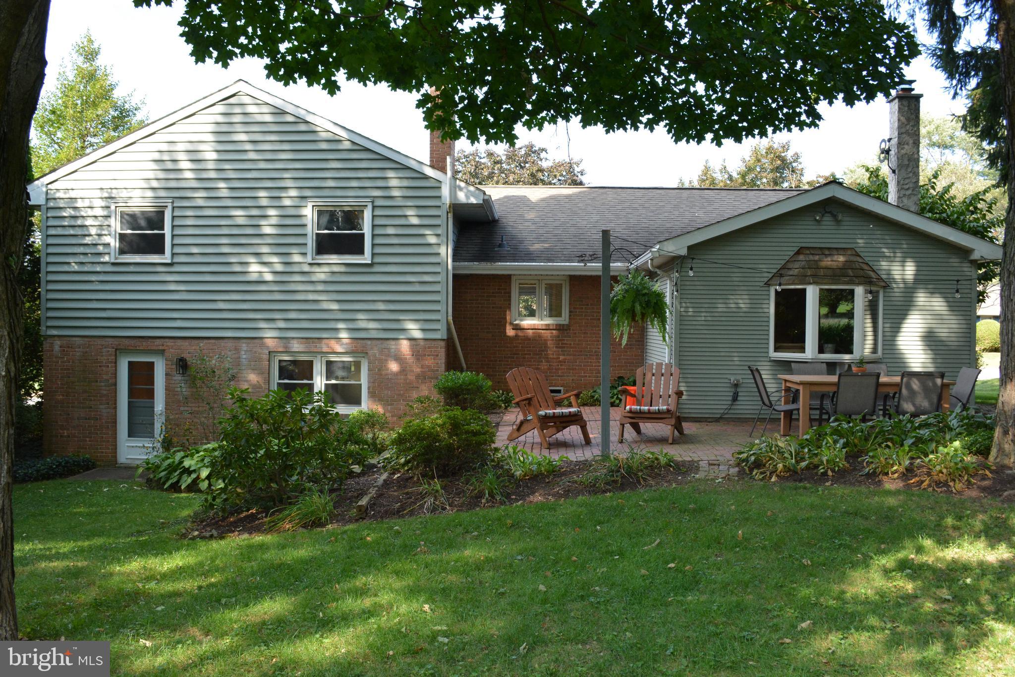 19 Wolf Road Akron, PA 17501 - Photo 9 of 42 Rear View