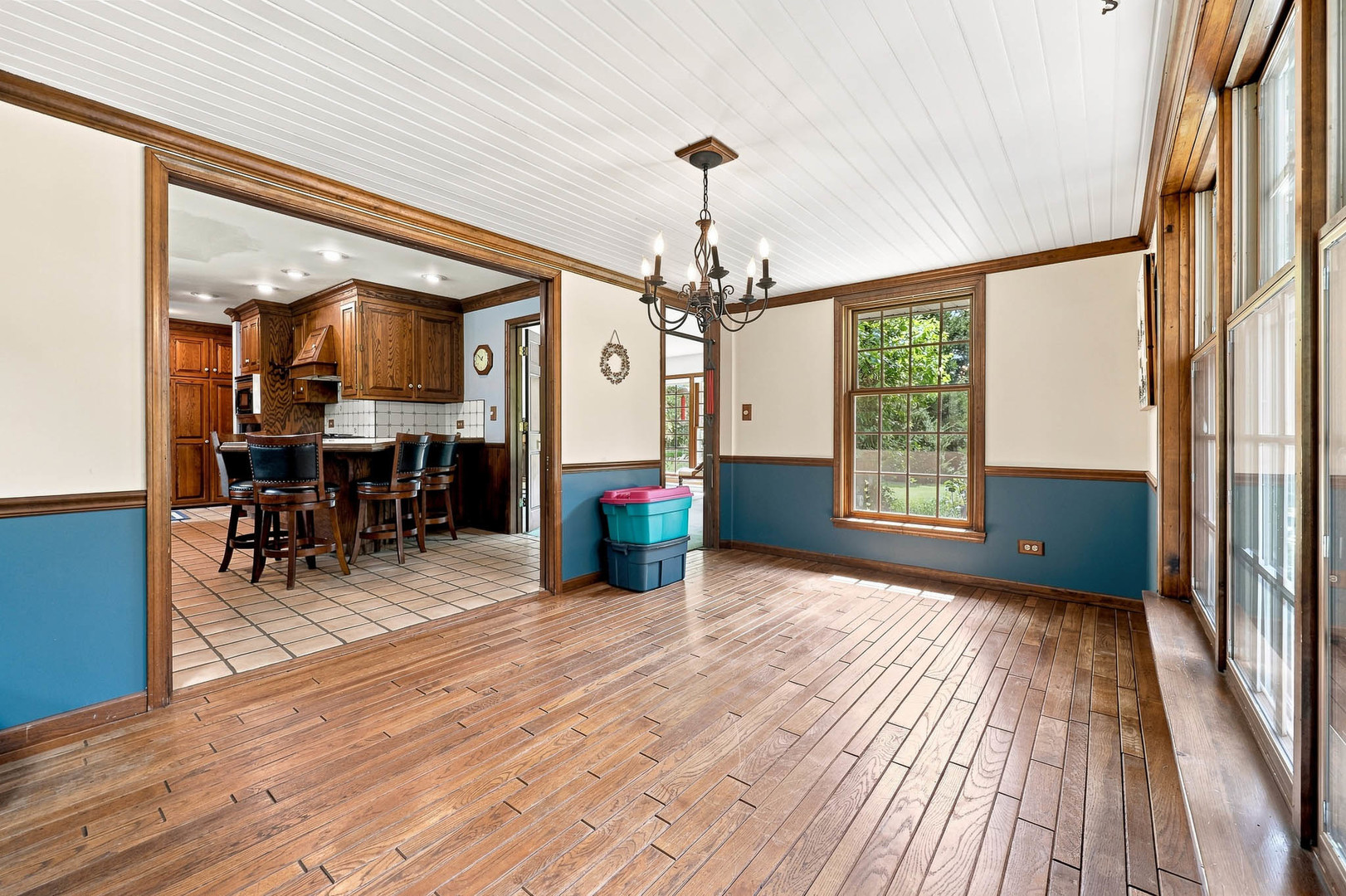 30-w030 West Schick Road Bartlett, IL 60103 - Photo 8 of 42 Gallery Image 8