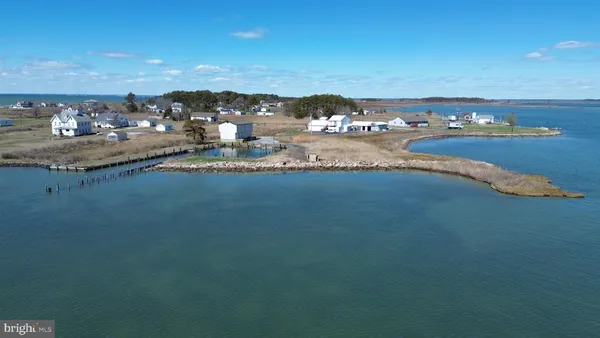 $299,999 | 1630 Steamboat Wharf Road, Fishing Creek, MD 21634