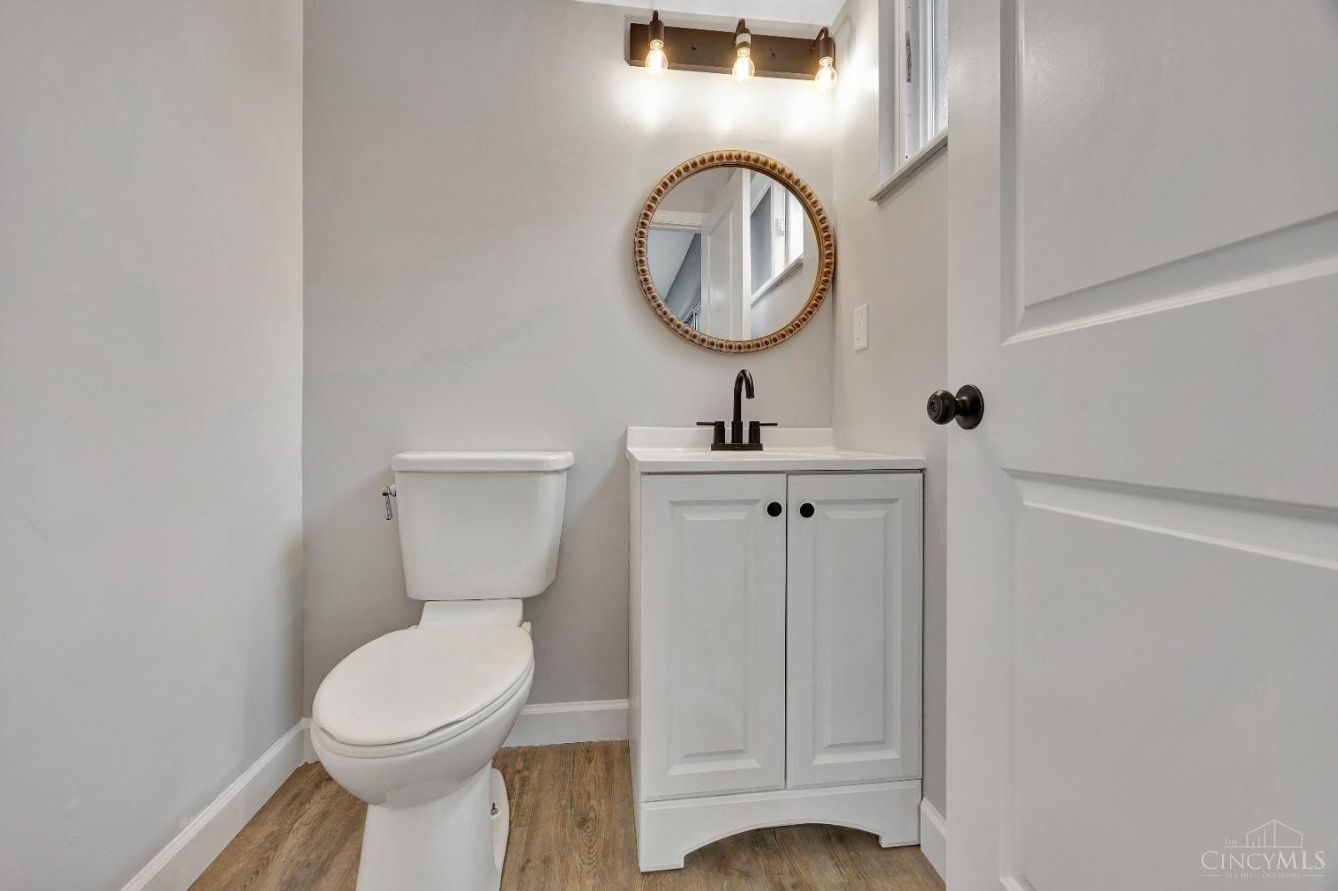 10590 Hadley Road Cincinnati, OH 45218 - Photo 12 of 25 Gallery Image 12