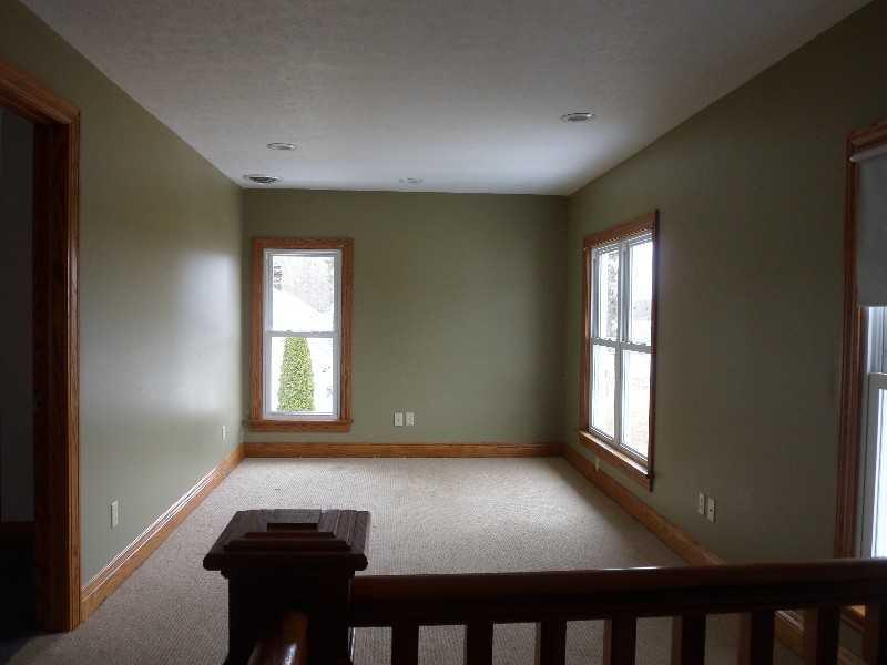 7 Kinsman Road Greenville, PA 16125 - Photo 18 of 19 Family Room. Open landing outside bedrooms. Could be walled off for a 4th bedroom aprox 12 x 9