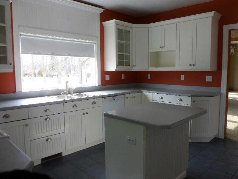 7 Kinsman Road Greenville, PA 16125 - Photo 3 of 19 Kitchen.