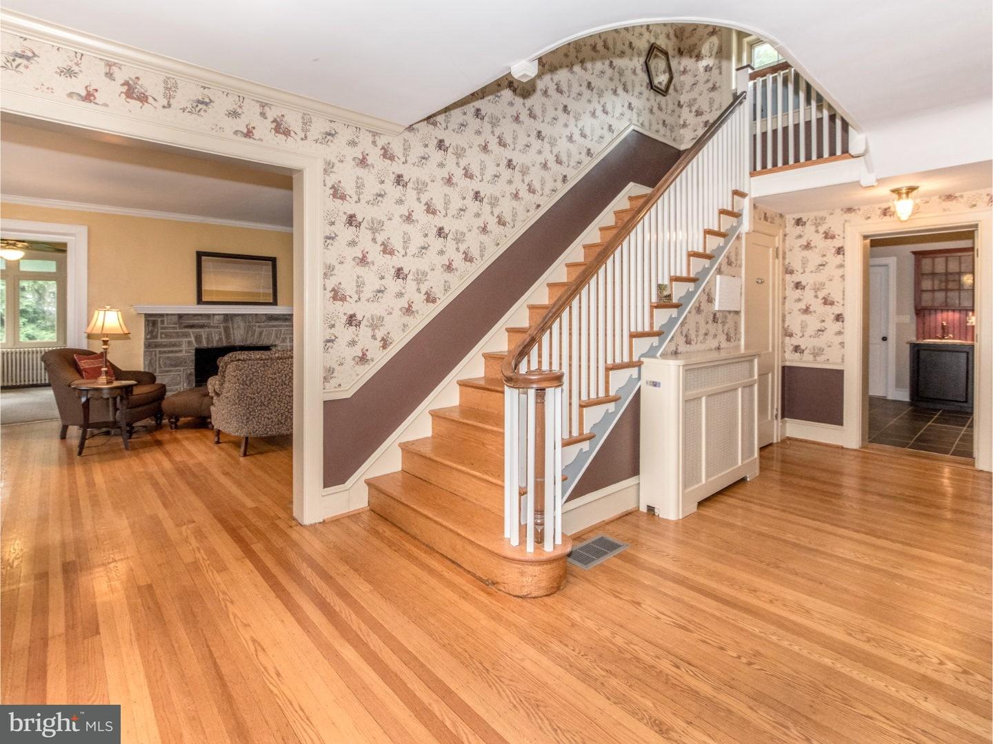433 Vernon Road Jenkintown, PA 19046 - Photo 14 of 25 Hallway