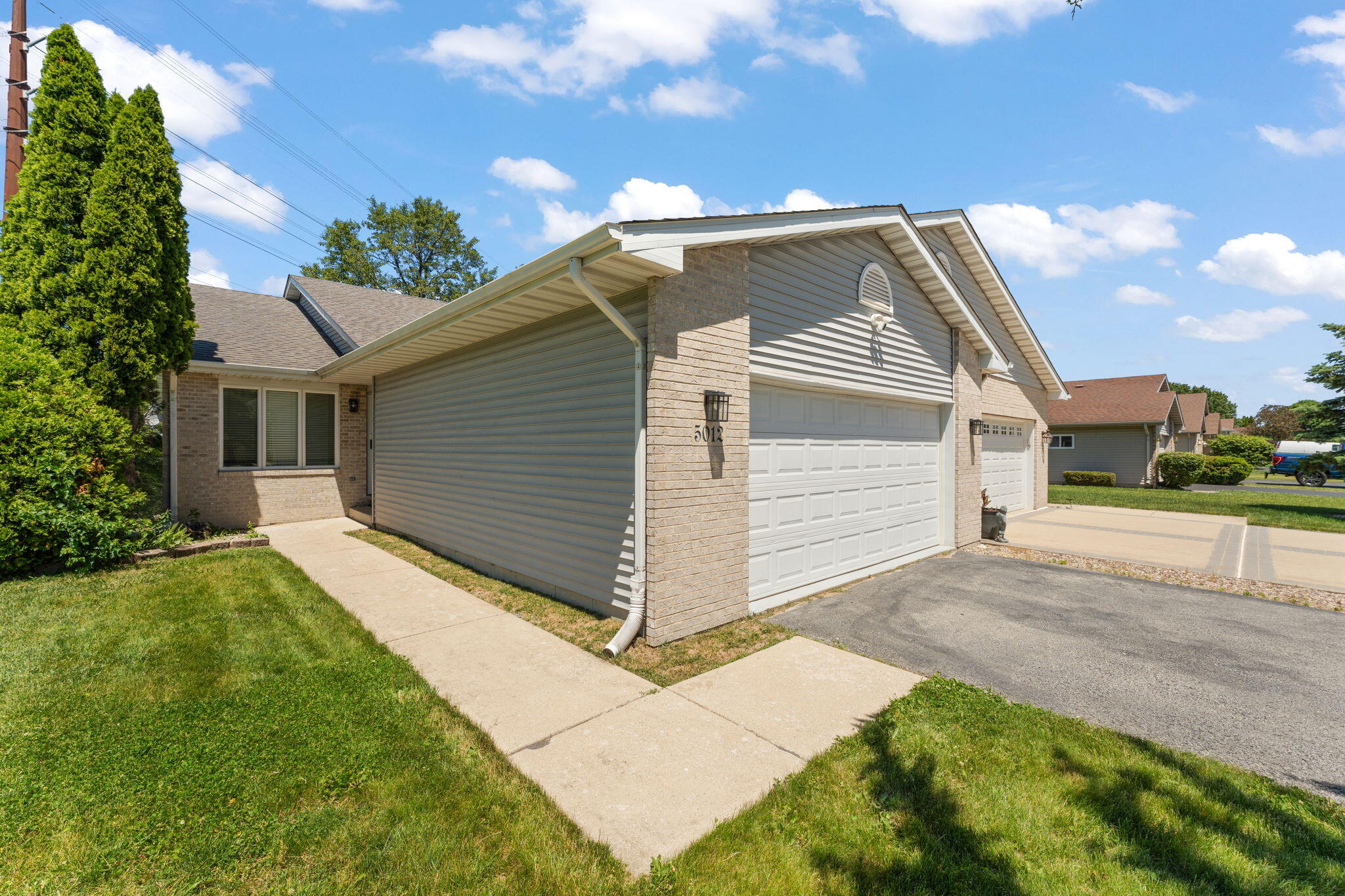 5012 92nd Avenue Crown Point, IN 46307 - Photo 1 of 23 2048x1365