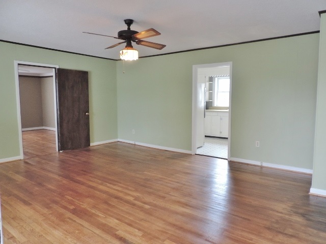127 Bountyland Road Seneca, SC 29672 - Photo 4 of 25 Gallery Image 4