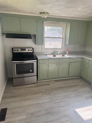 $1,350 | 1813 East Eastgate Avenue Northeast, Roanoke, VA 24012