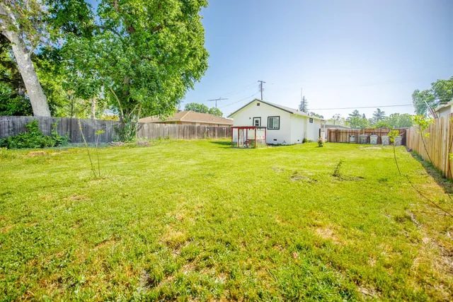 $385,000 | 9530 Oak Grove Avenue, Knights Landing, CA 95645