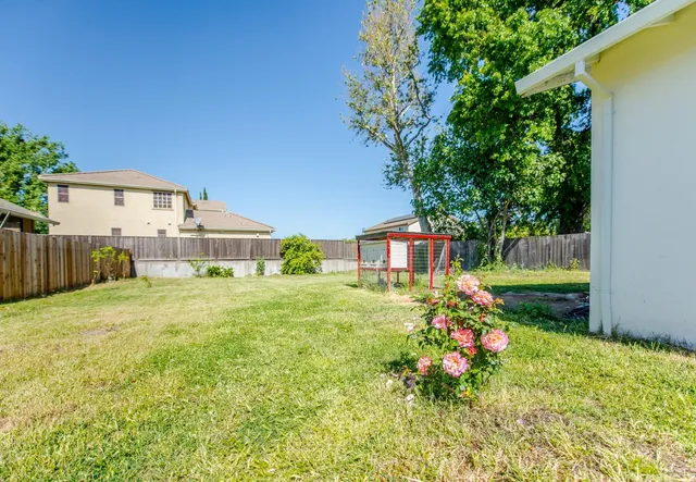 $385,000 | 9530 Oak Grove Avenue, Knights Landing, CA 95645