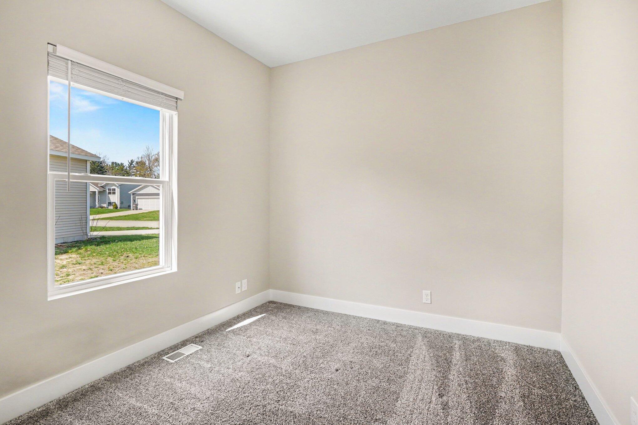 2647 Eagle Ridge Muskegon, MI 49444 - Photo 16 of 38 016_file_6758